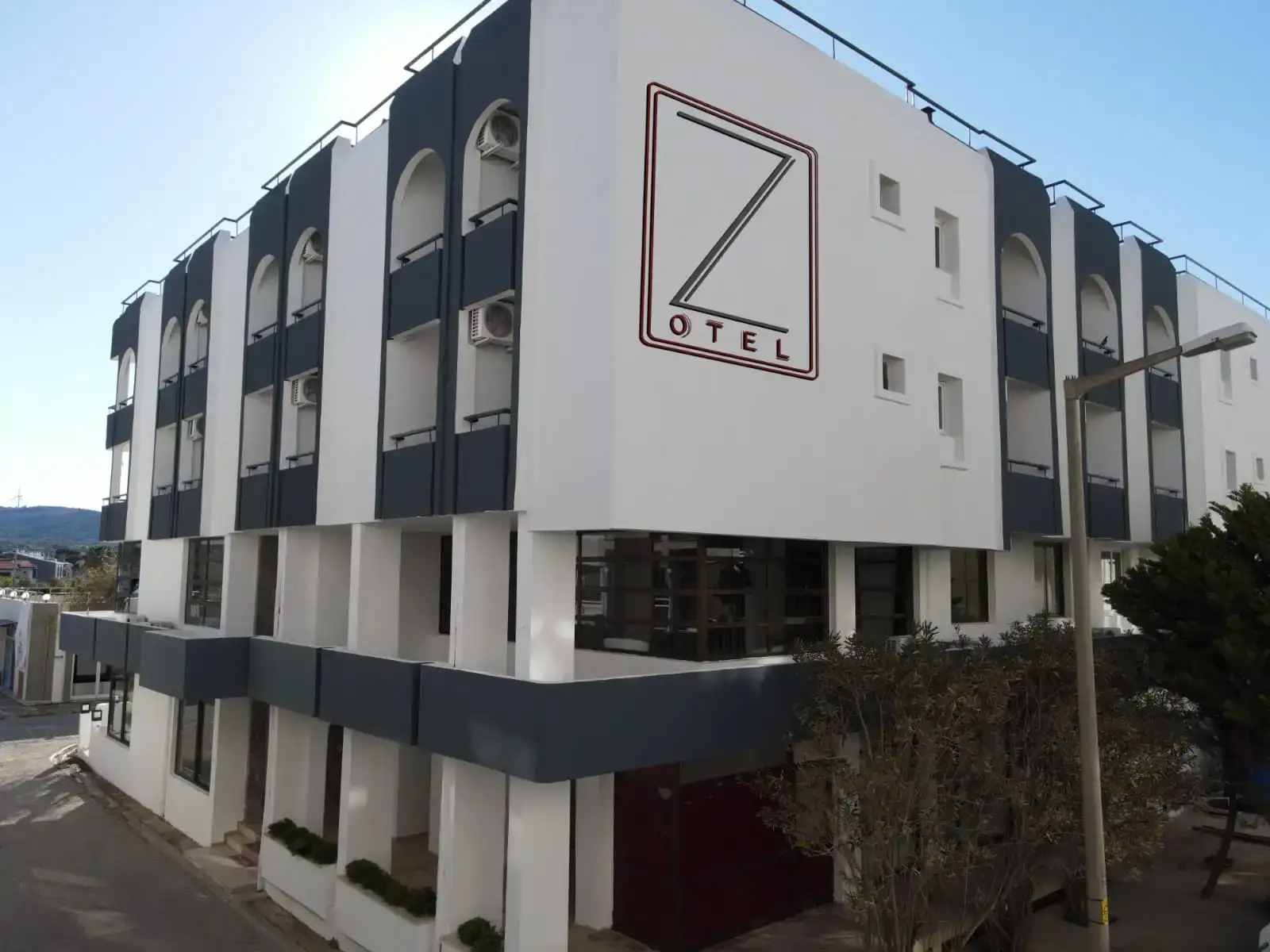 Z Otel